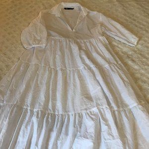 NWOT Zara White Flowing Dress Size XS-Small